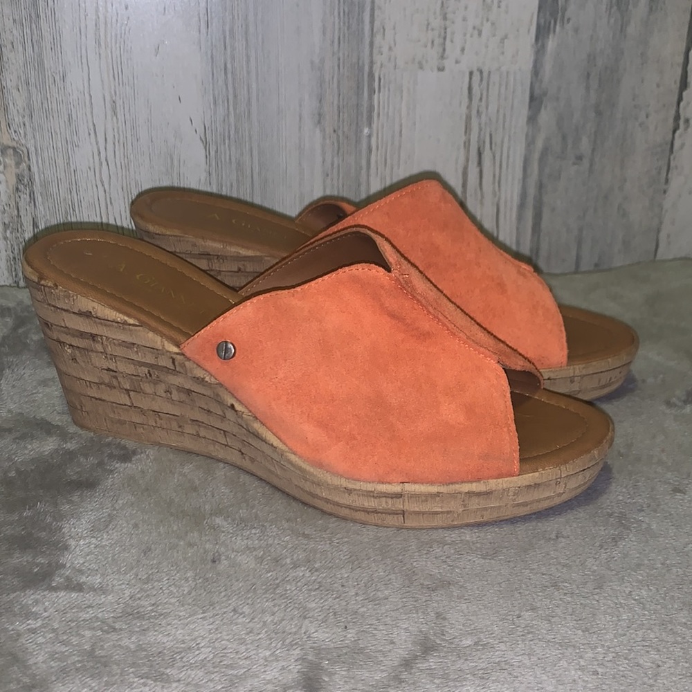 1020 A. Giannetti Leather Wedge Sandals - Picture 8 of 8
